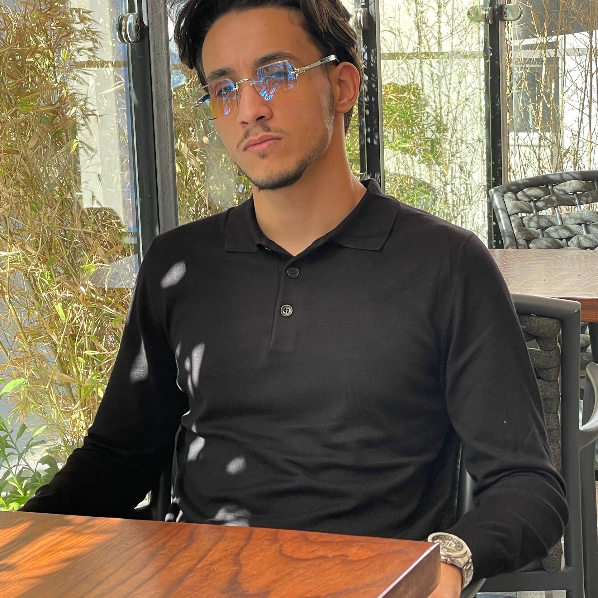 Pull old money Black